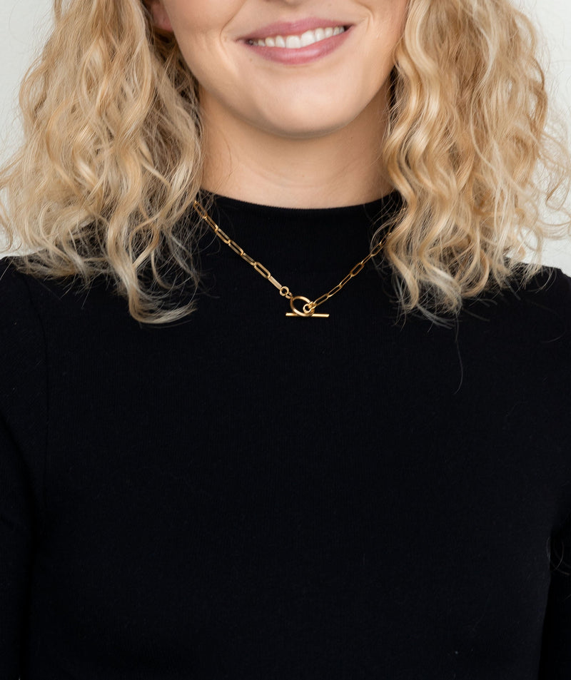 LUXE Linear Link T-Bar Necklace - Gold