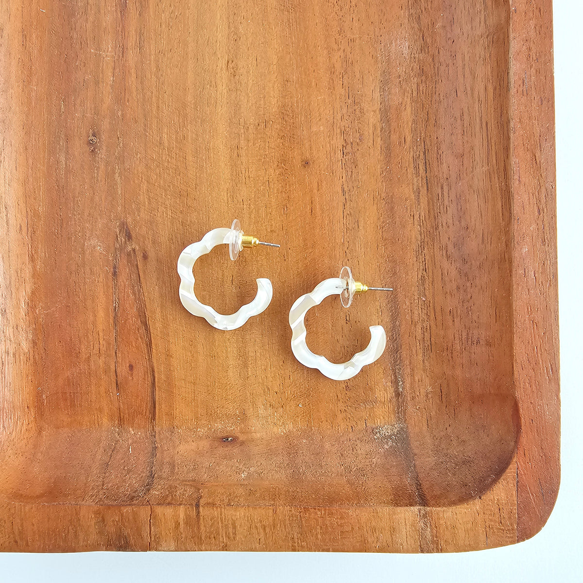 Posey Mini Hoops - Ivory