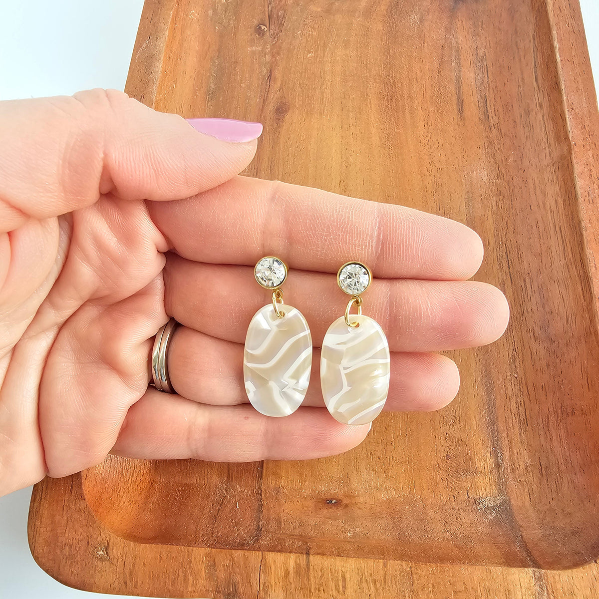Lucy Earrings - Ivory