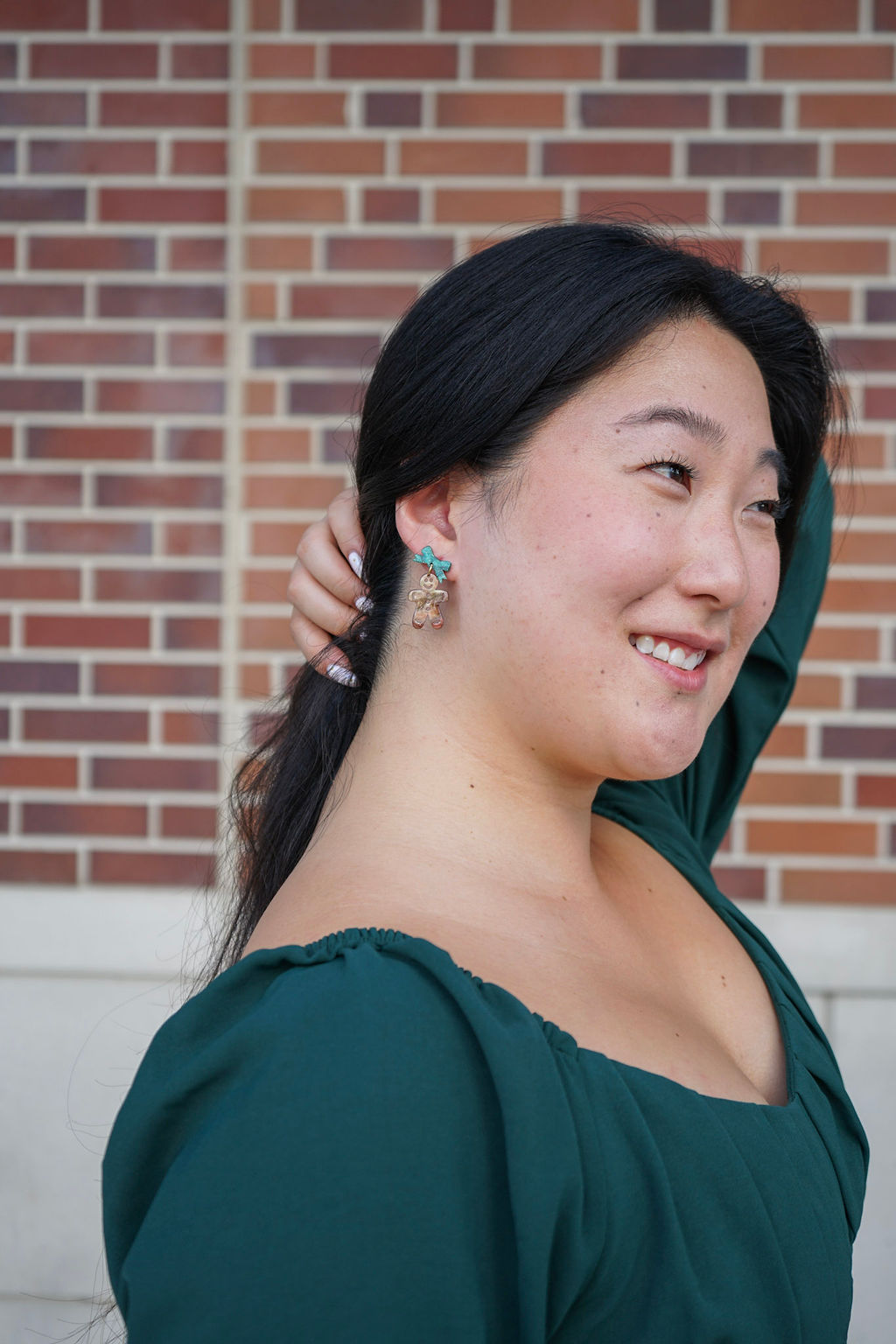 Bow Gingerbread Earrings - Green Shimmer