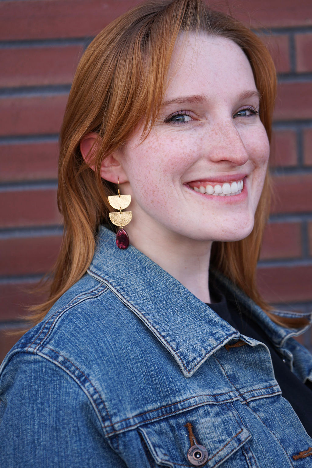 Aria Earrings - Maroon