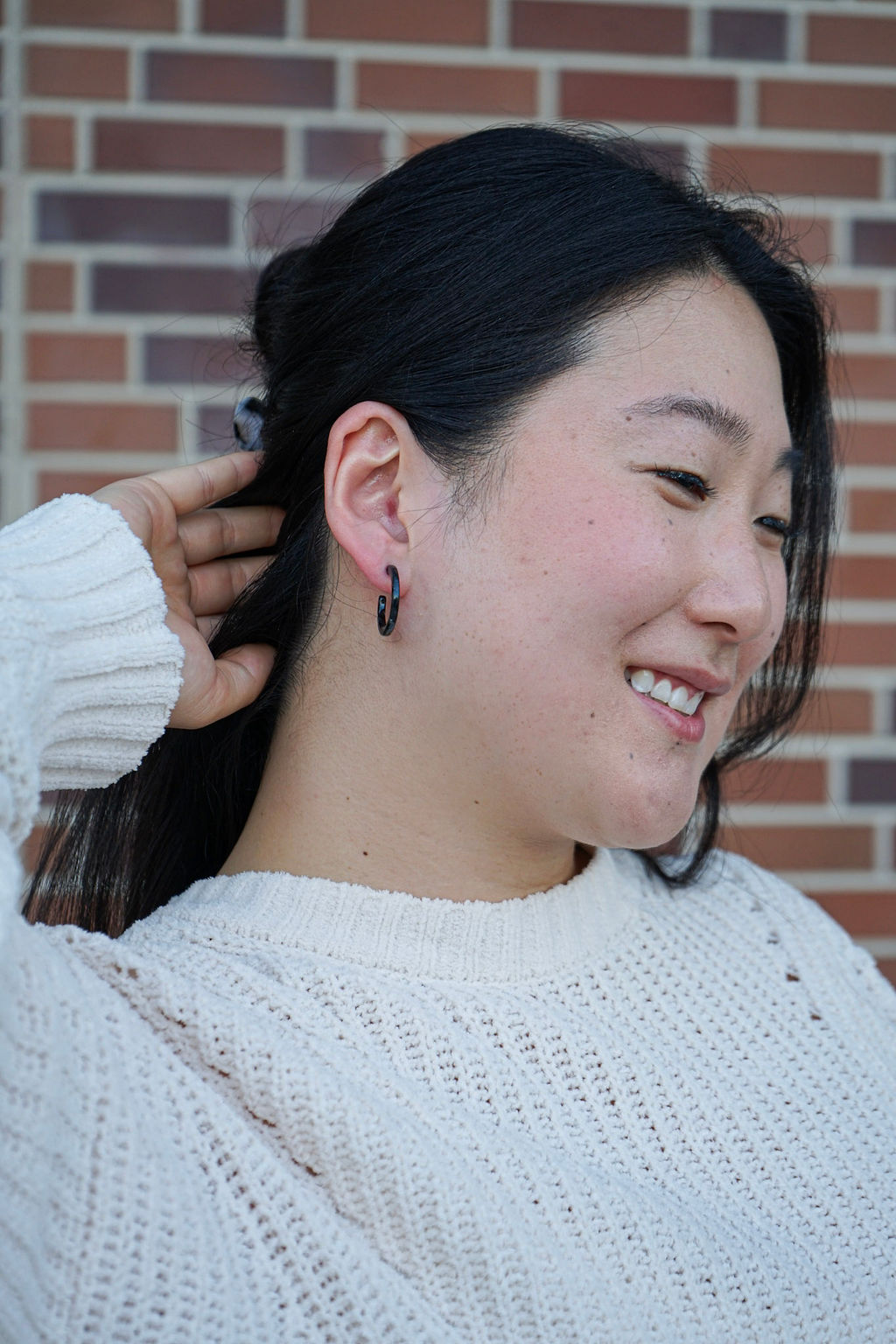 Cam Mini Hoops - Black