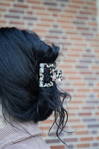 Carly Hair Claw - Chai Tea