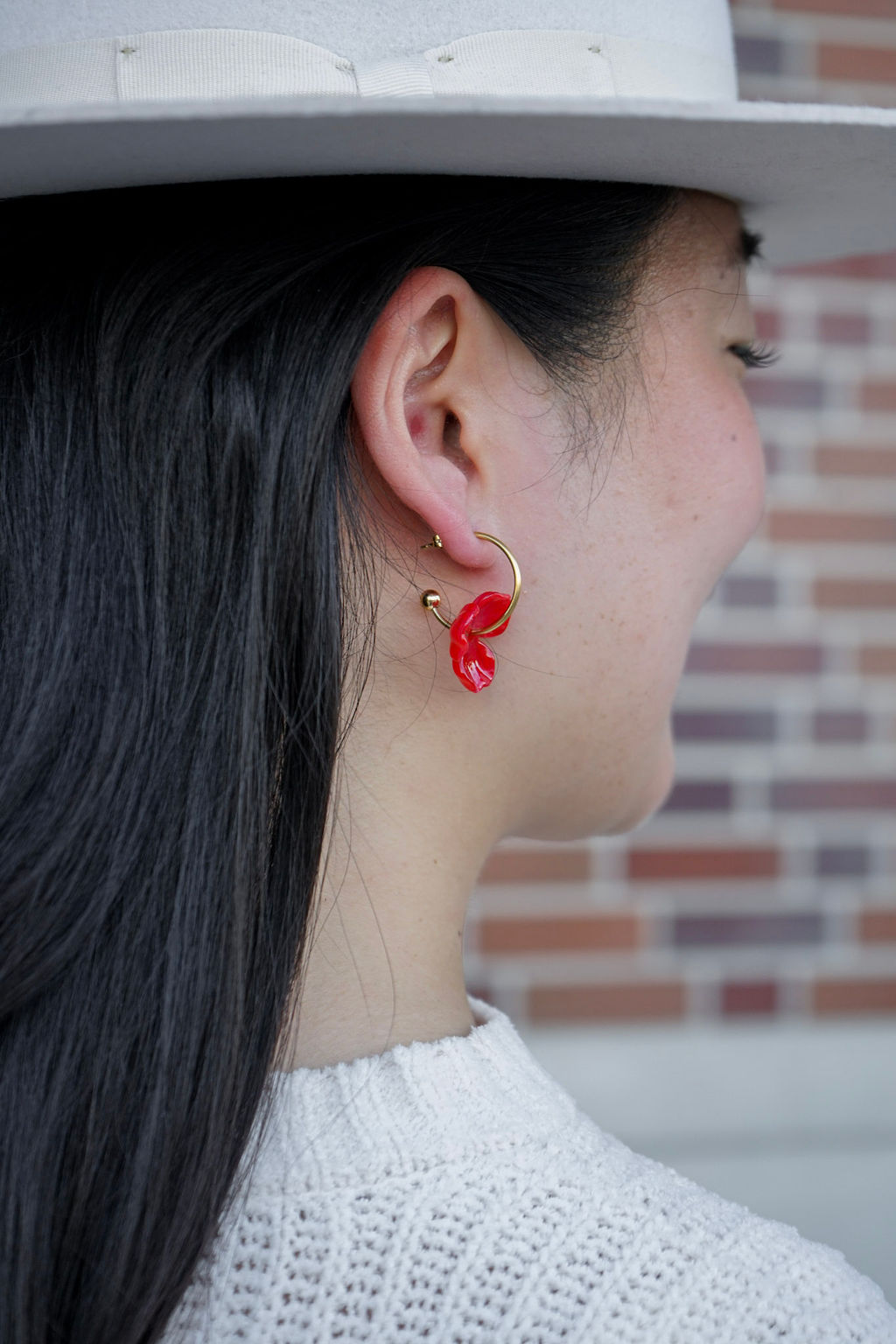 Magnolia Hoops - Poppy Red