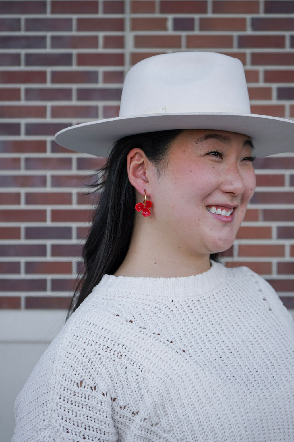 Magnolia Hoops - Poppy Red