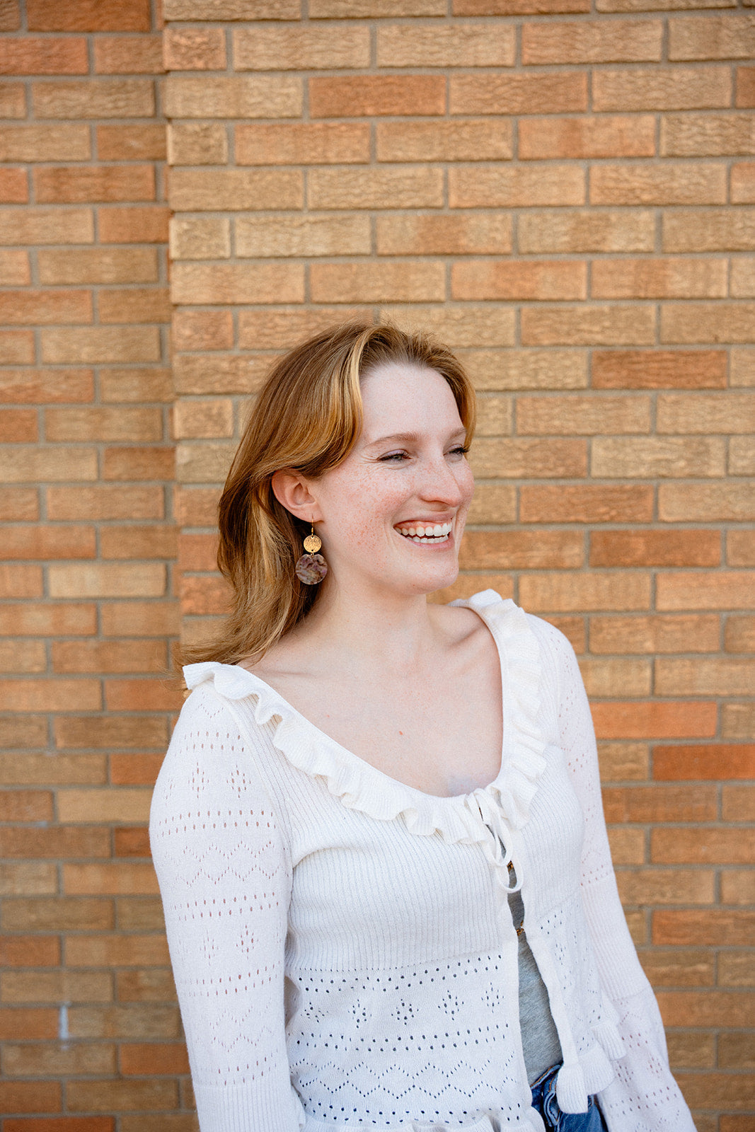 Zoey Mini Earrings - Shimmering Taupe