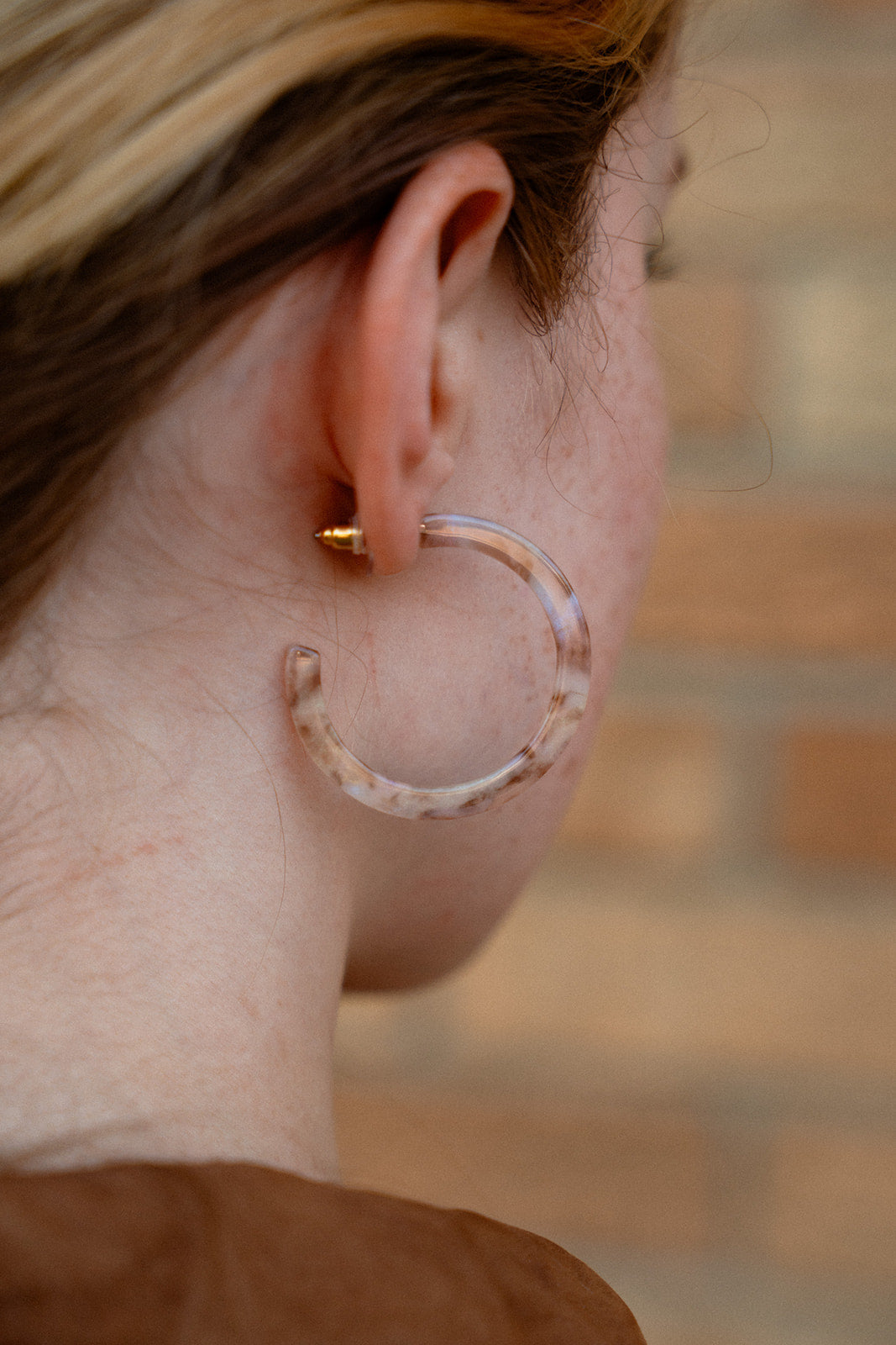 Camy Hoops - Shimmering Taupe