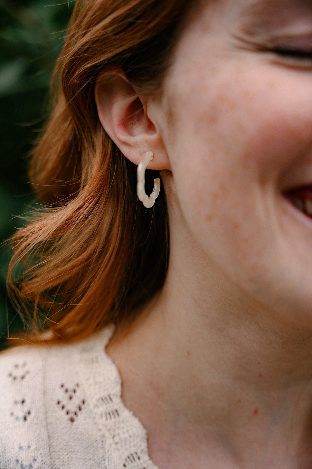 Posey Mini Hoops - Ivory