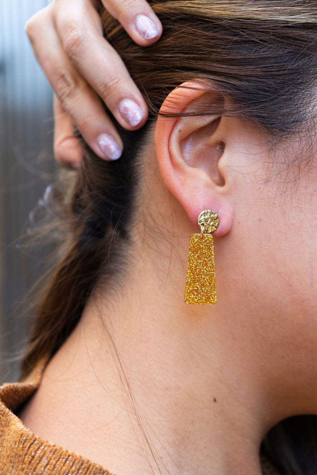 Mia Mini Earrings - Yellow Gold Glitter
