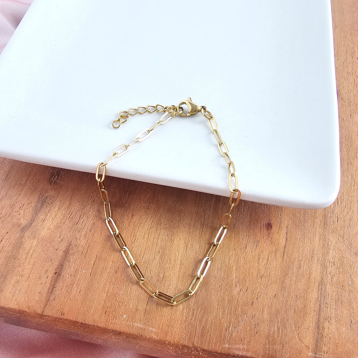 Luxe Gold Delicate Paper Clip Bracelet