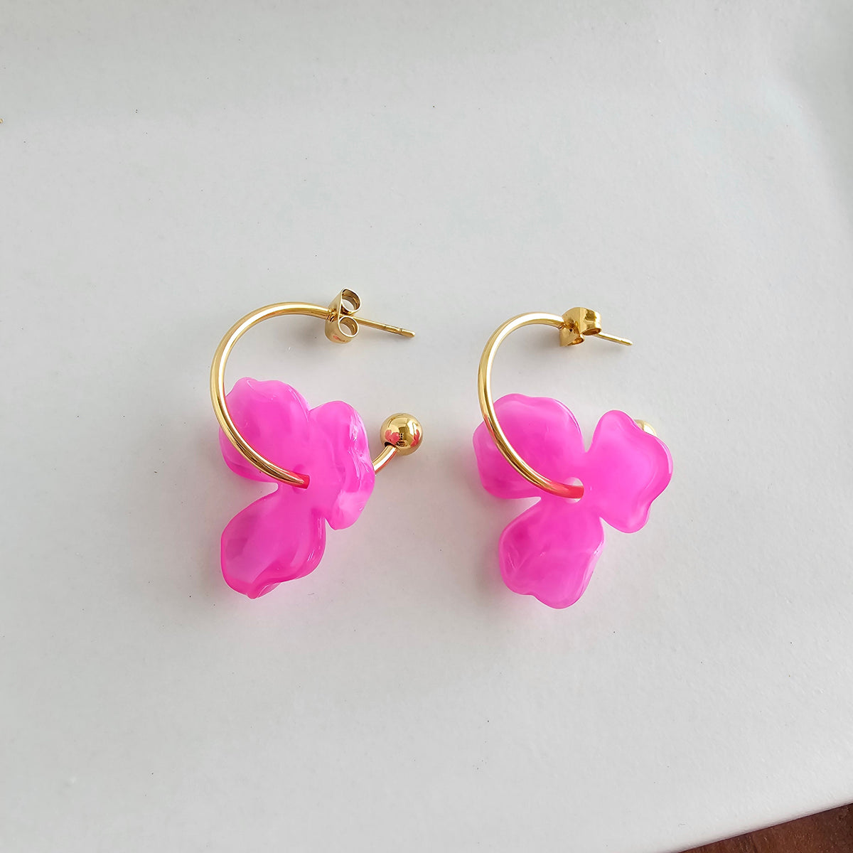 Magnolia Hoops - Hibiscus