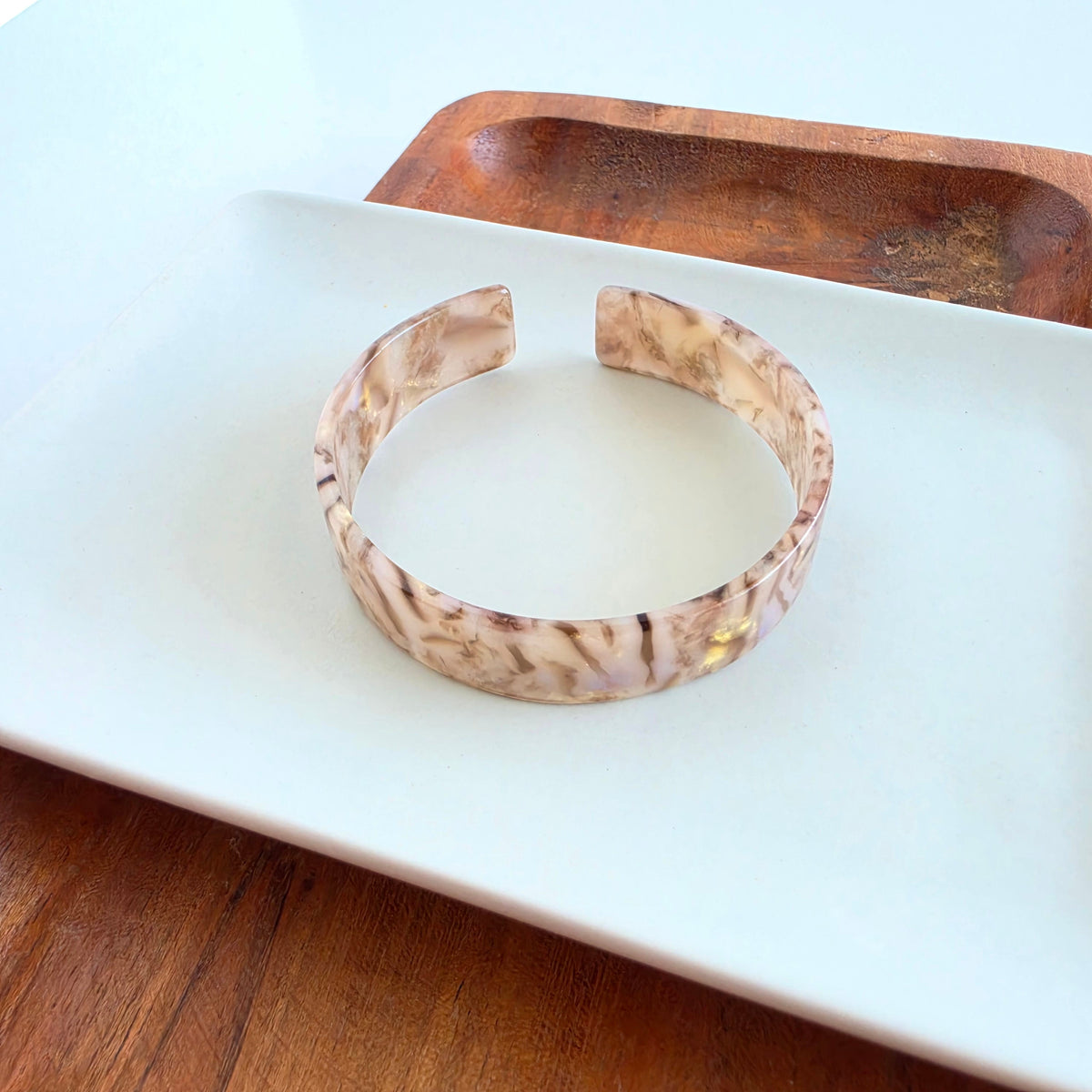 Brynn Bracelet - Shimmering Taupe - Standard