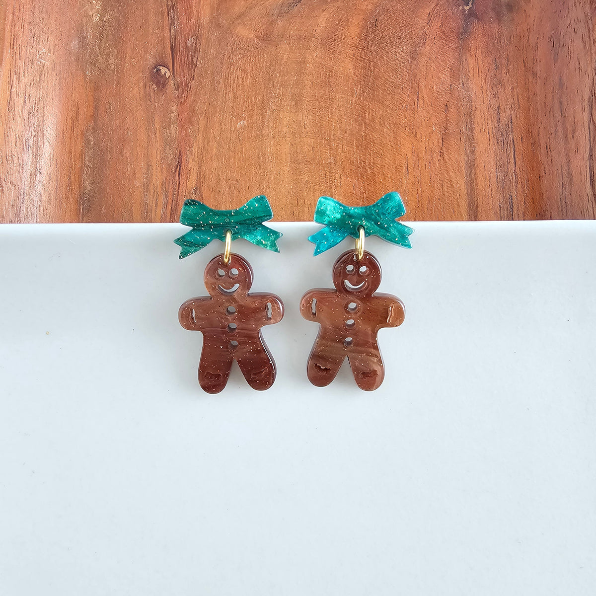 Bow Gingerbread Earrings - Green Shimmer