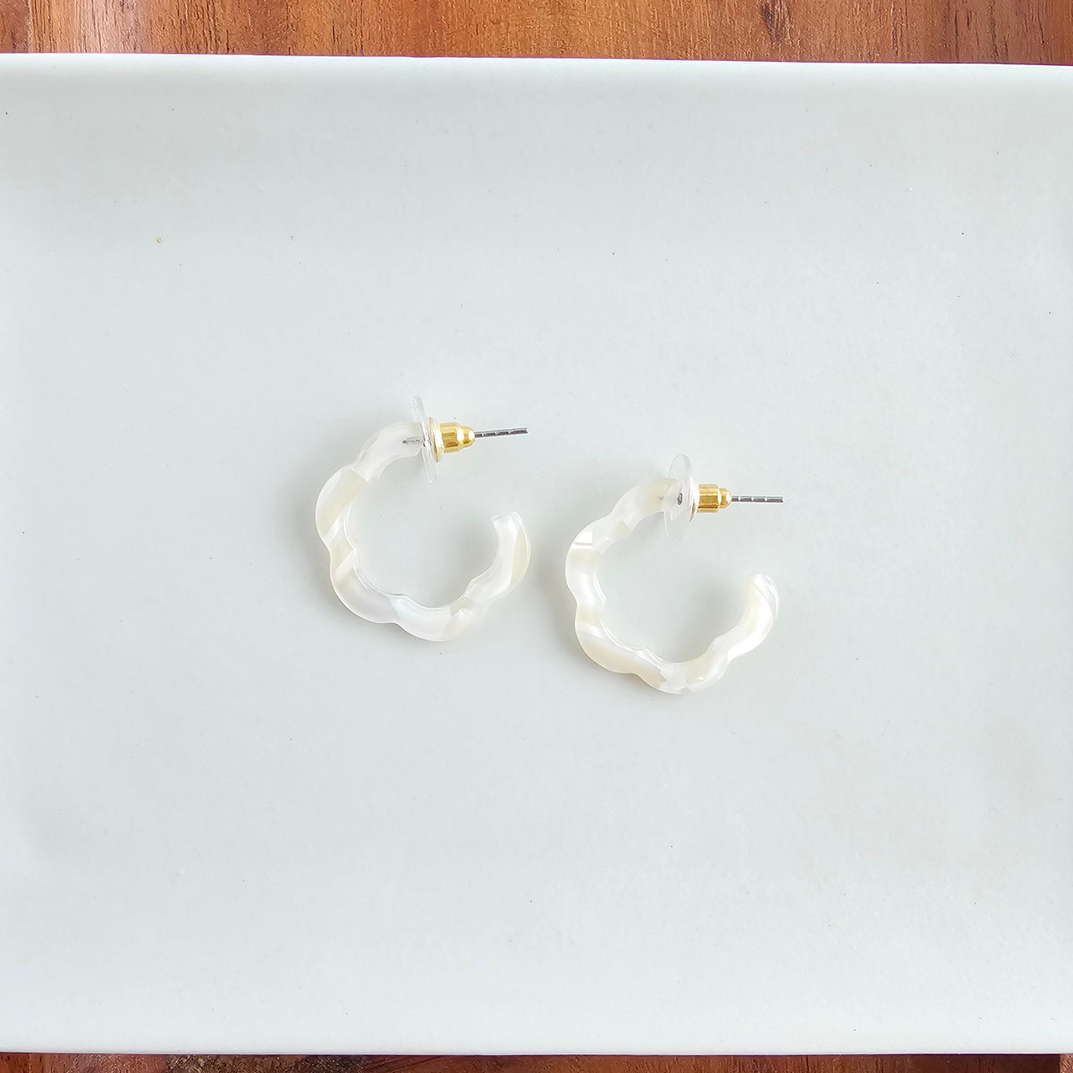Posey Mini Hoops - Ivory
