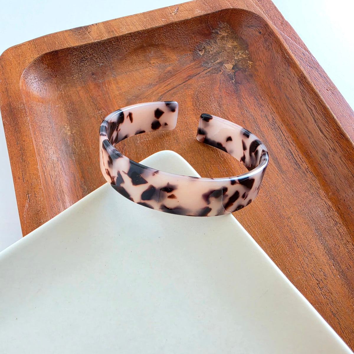 Brynn Bracelet - Blonde Tortoise - Standard
