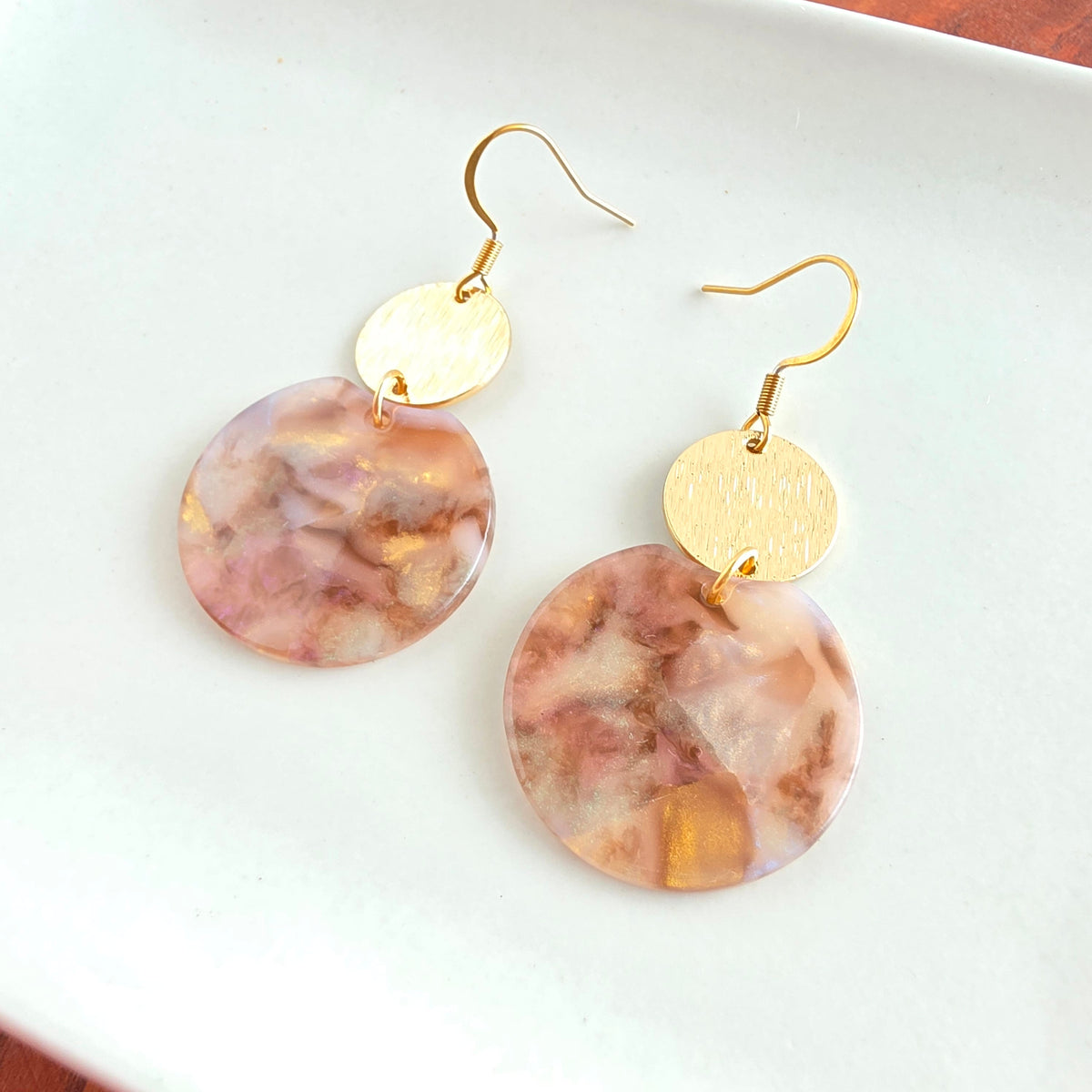 Zoey Mini Earrings - Shimmering Taupe