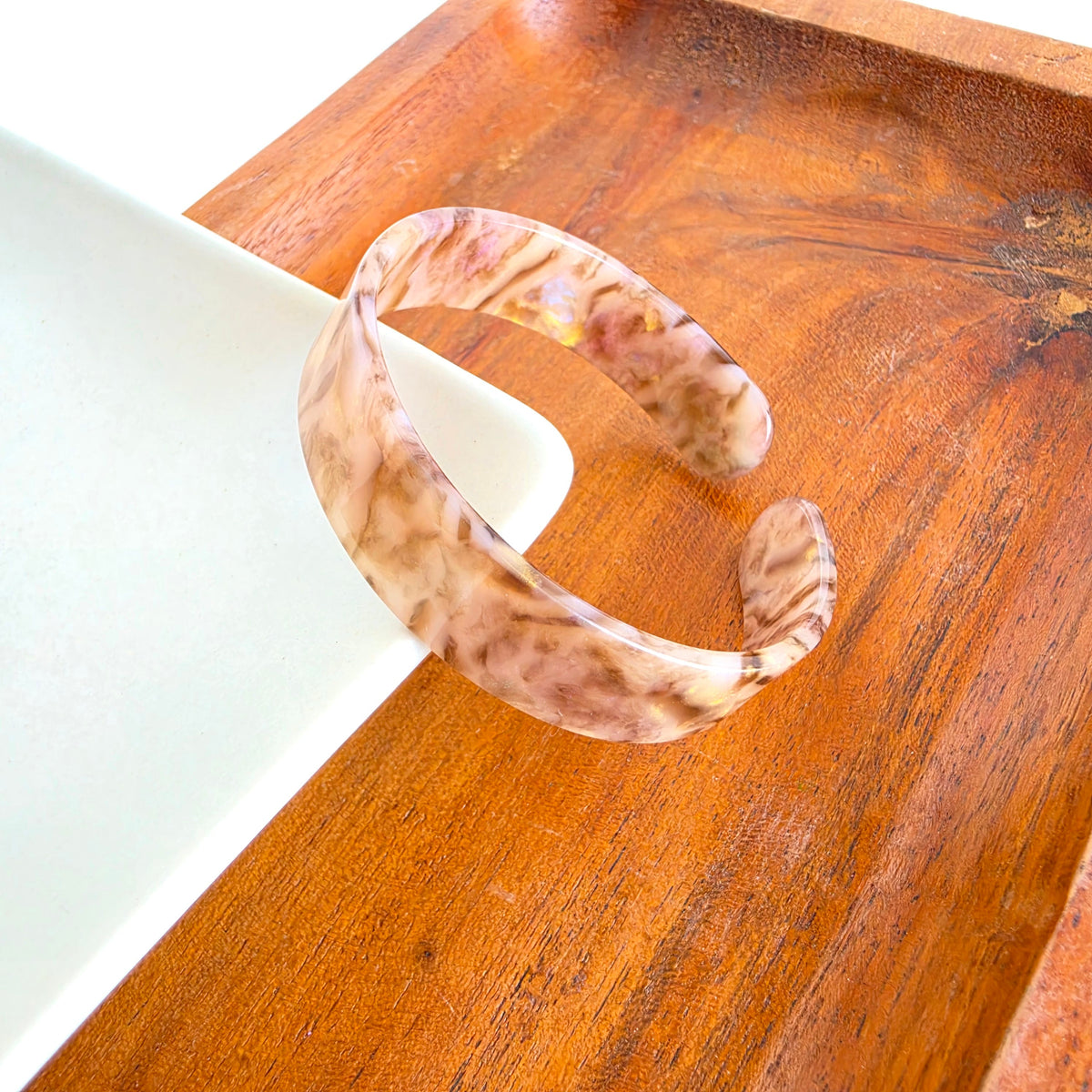Brynn Bracelet - Shimmering Taupe - Small