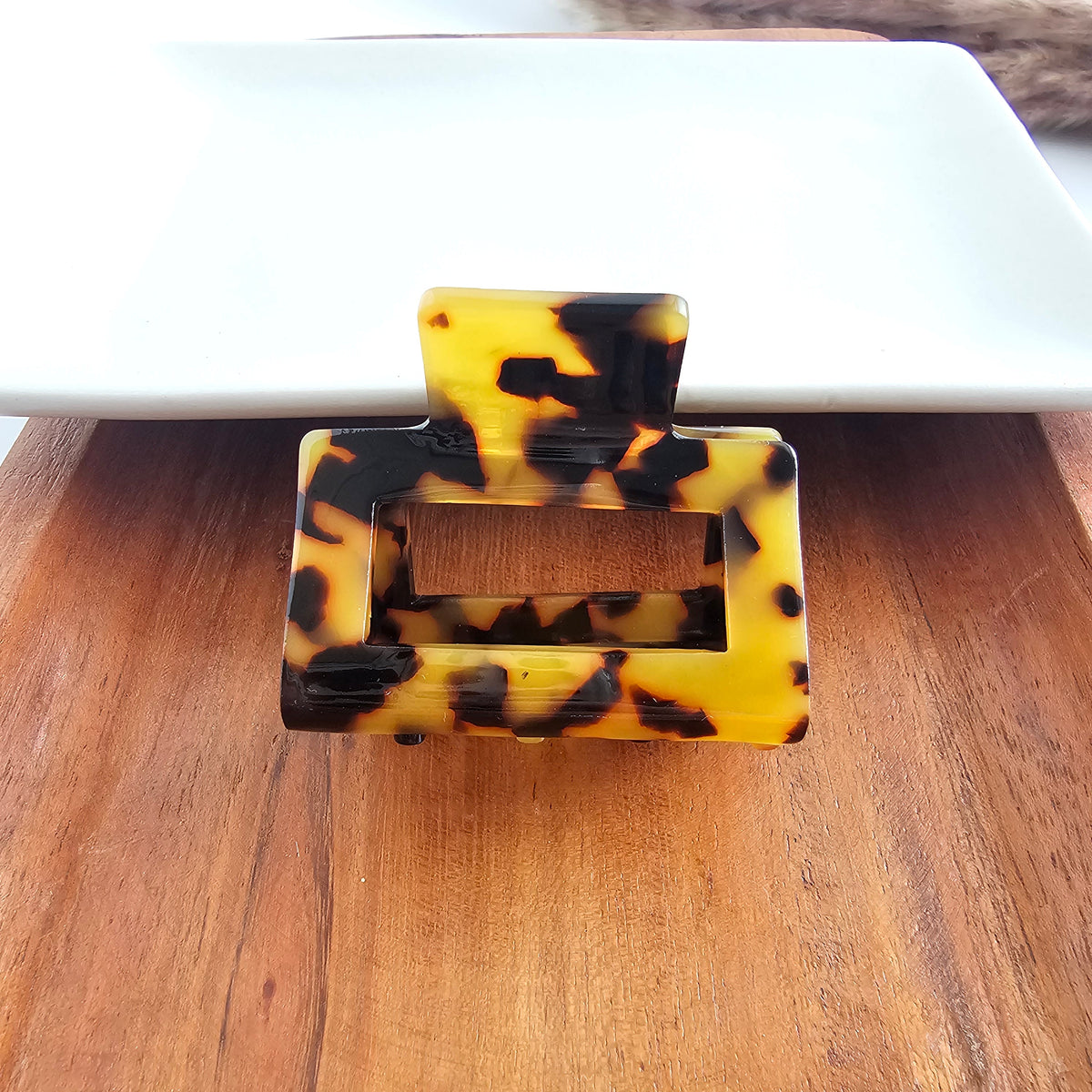 Carly Hair Claw - Tortoise