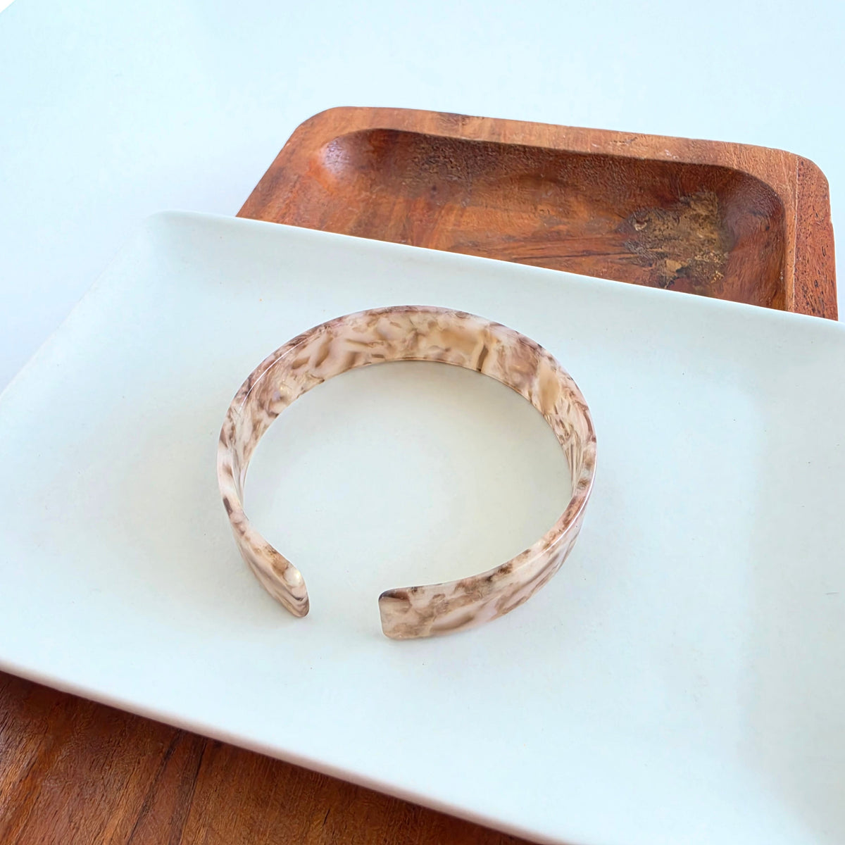 Brynn Bracelet - Shimmering Taupe - Standard