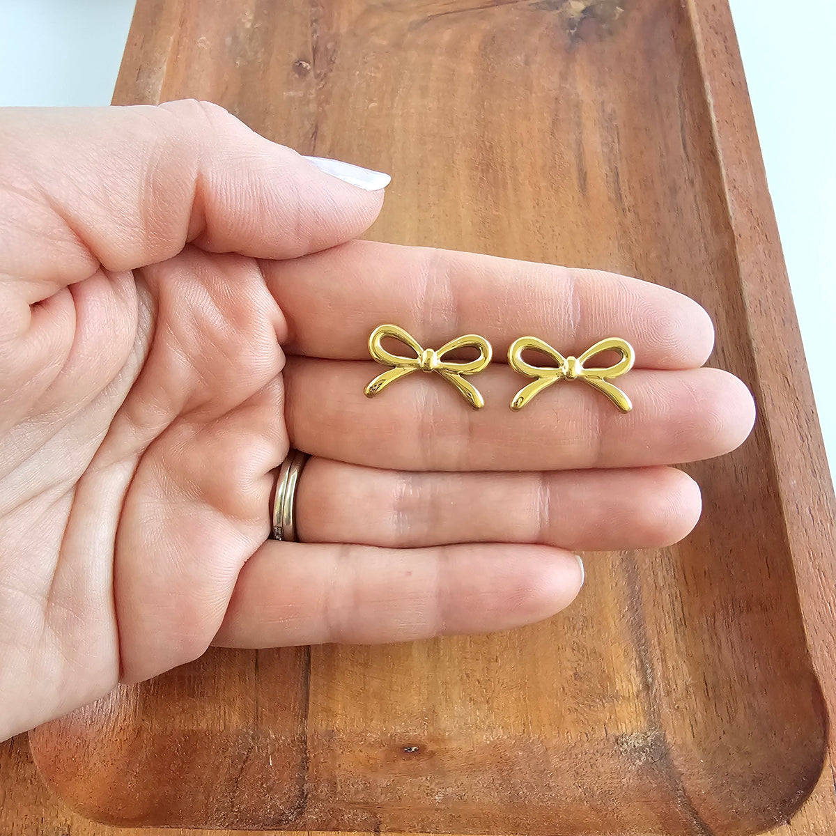Luxe Bowie Studs - Gold