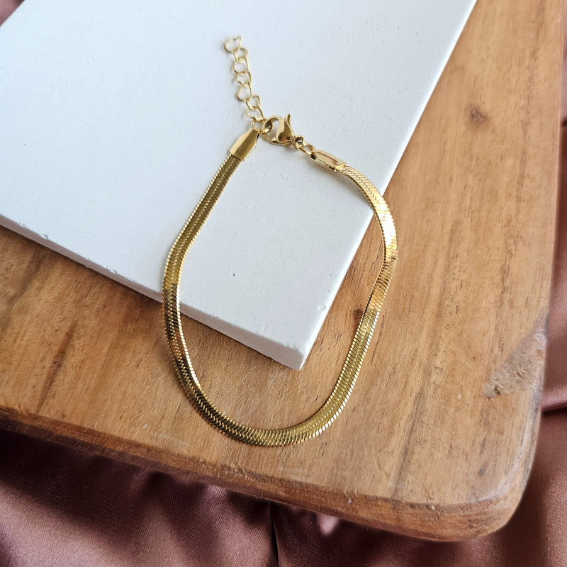Luxe Gold Herringbone Bracelet