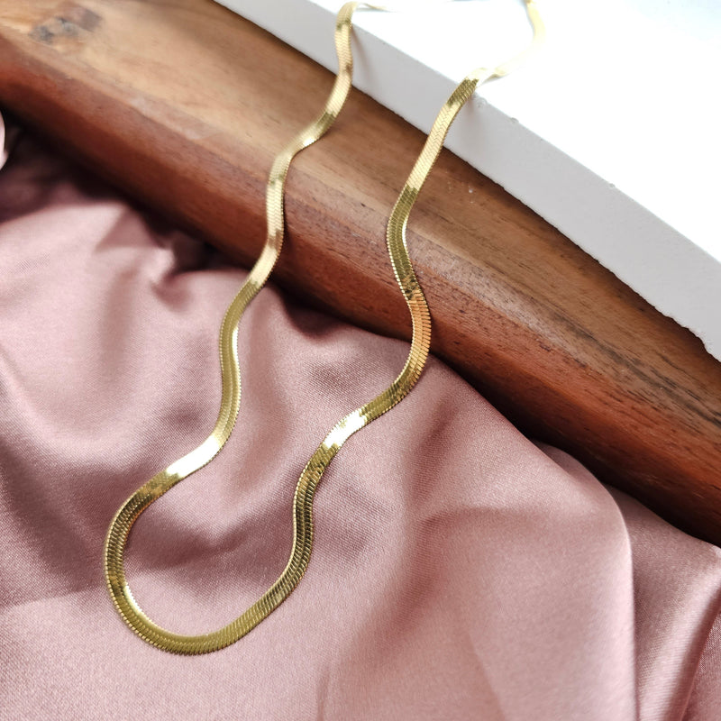 Luxe Gold Delicate Herringbone Chain - 16"